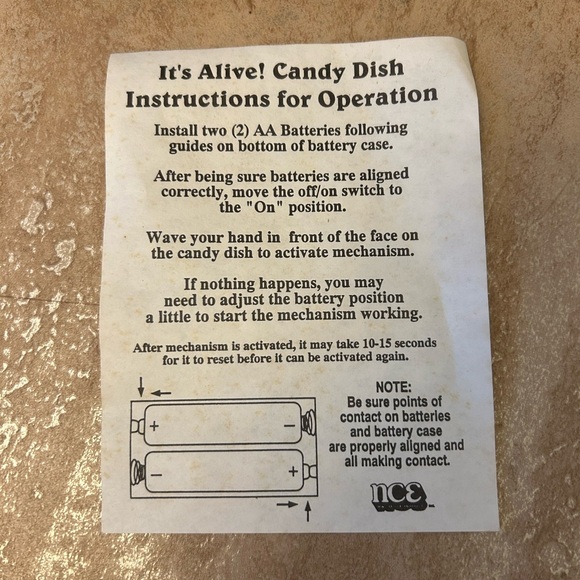 Halloween Vintage It’s Alive Candy Dish! Emits Eerie crackling Laugh! Works! - Picture 8 of 10